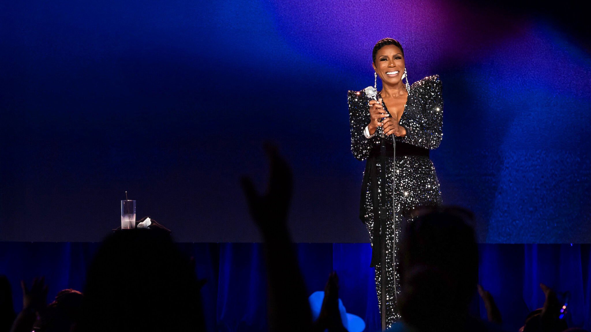 Sommore: Đèn Chùm Rực Sáng Sommore: Đèn Chùm Rực Sáng